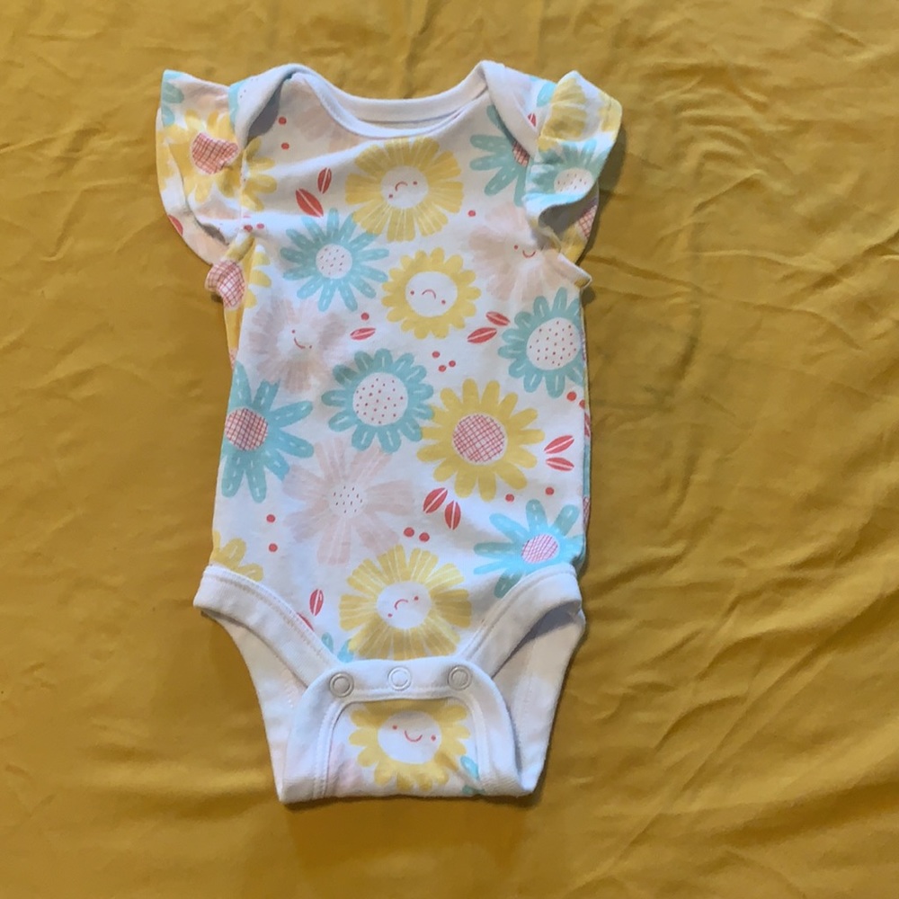 Newborn Girls Onsies - Picture 7 of 7